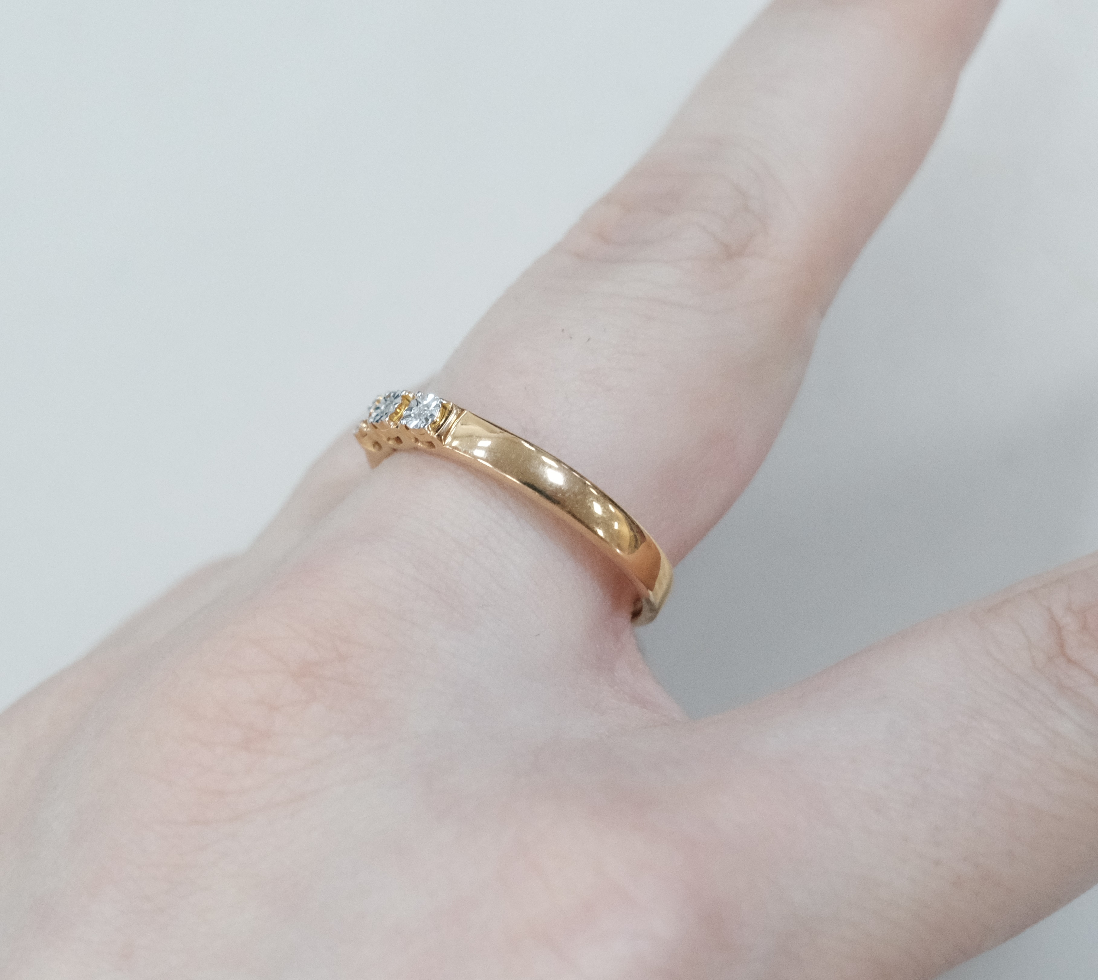 Серебряное кольцо с бриллиантами